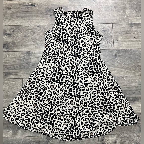 Leopard Print Swing shift dress - Picture 3 of 3